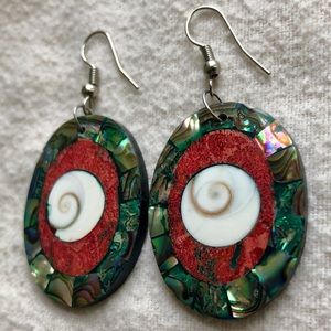 3/$15 ☘️ Shell Inlay Mosaic Earrings